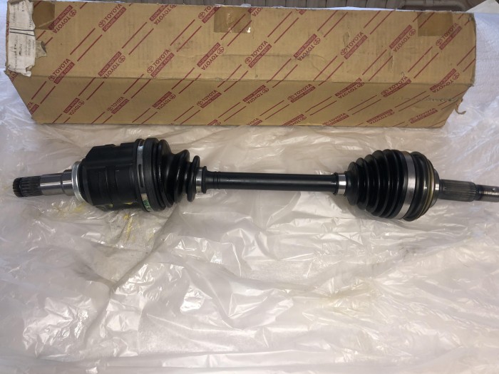 Вал привода левый TOYOTA 4342020294