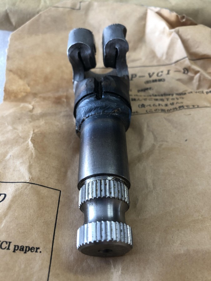 Вал рулевой TOYOTA Avensis T250 Corolla Verso R10  Matrix E130 Corolla E130 4522105011