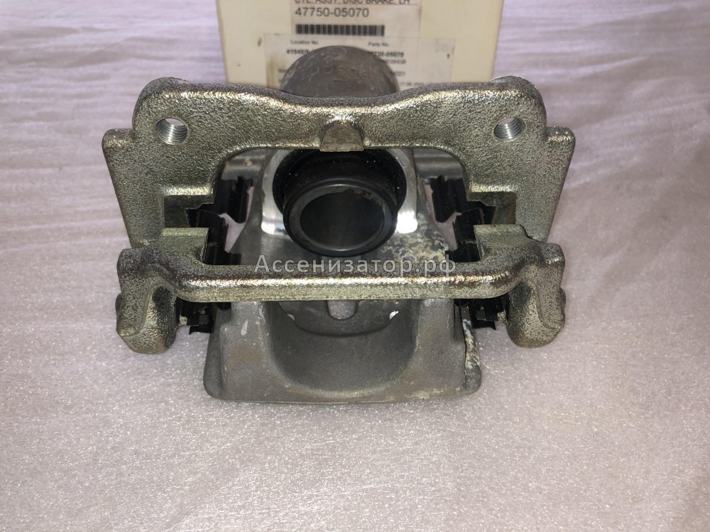 Суппорт тормозной задний левый TOYOTA AVENSIS II 2003-2008 4775005070