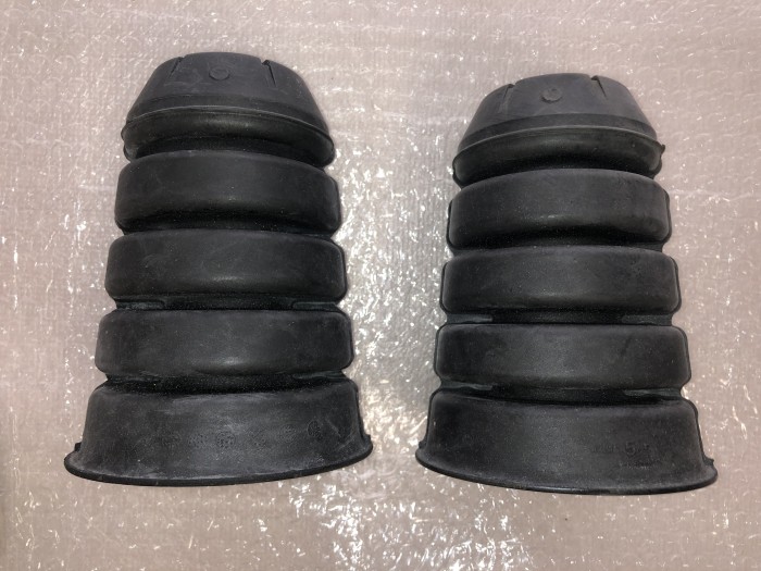 Отбойник заднего амортизатора Toyota LC 100 LEXUS LX450 4831360010