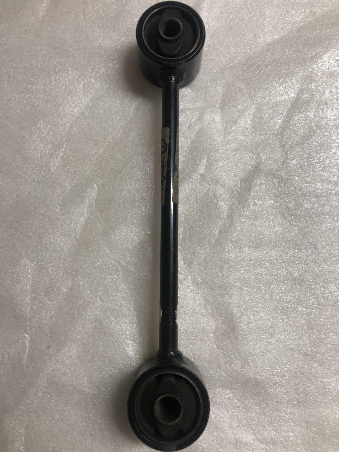 Тяга подвески продольная задняя TOYOTA CRESSIDA 4871022030