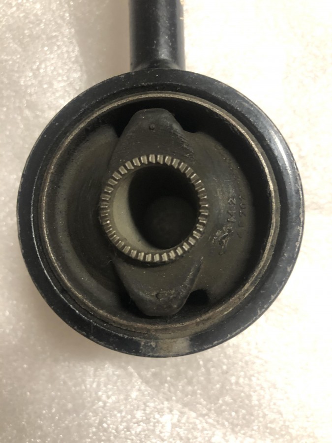 Тяга подвески продольная задняя TOYOTA CRESSIDA 4871022030