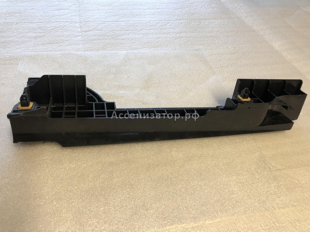 Кронштейн переднего бампера TOYOTA Hiace KDH200 5211626091