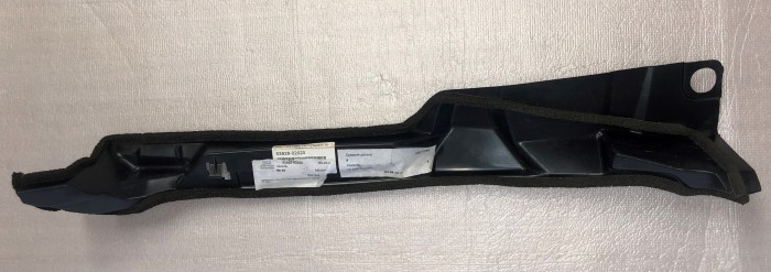 Пыльник переднего левого крыла TOYOTA COROLLA E120 HB 5382802020