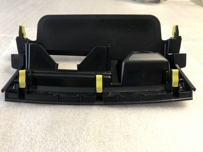 Панель передней пепельницы TOYOTA Land Cruiser Prado 120 5541360100