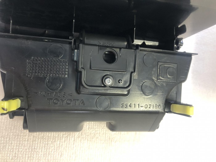 Панель приборов ЦЕНТРАЛЬНАЯ TOYOTA COROLLA E12 2001-2006 5542002140B1