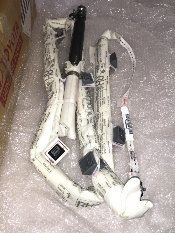 Подушка безопасности боковая правая TOYOTA COROLLA Е120 6217013011