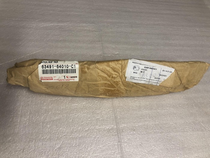 Крышка рейлинга передняя правая TOYOTA Corolla Verso 6349164010C1