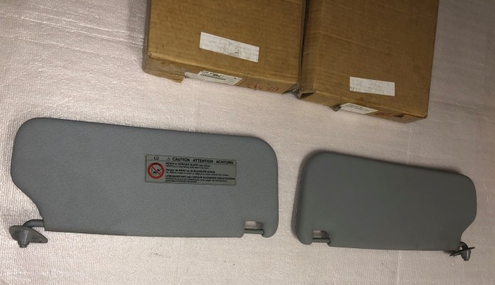 Козырек солнцезащитный левый TOYOTA AVENSIS I 1997-2003 7432005120B2