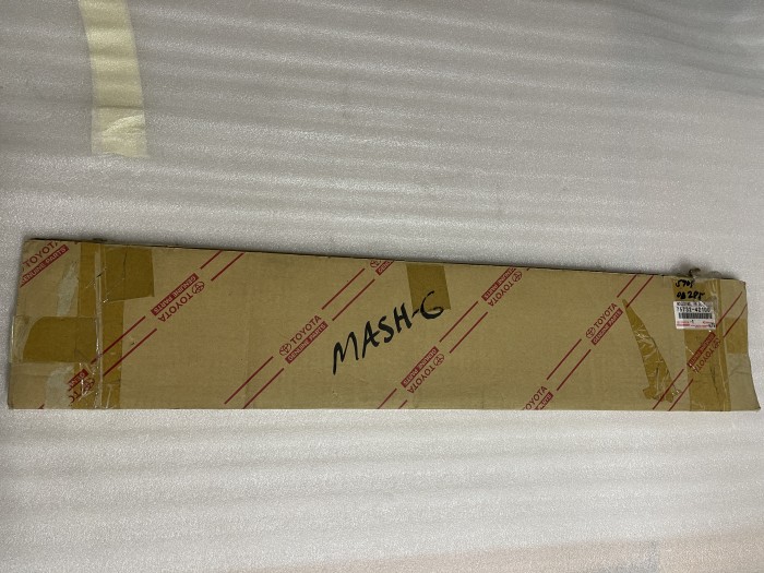 Молдинг передней левой двери TOYOTA RAV4 ACA21 7573242100