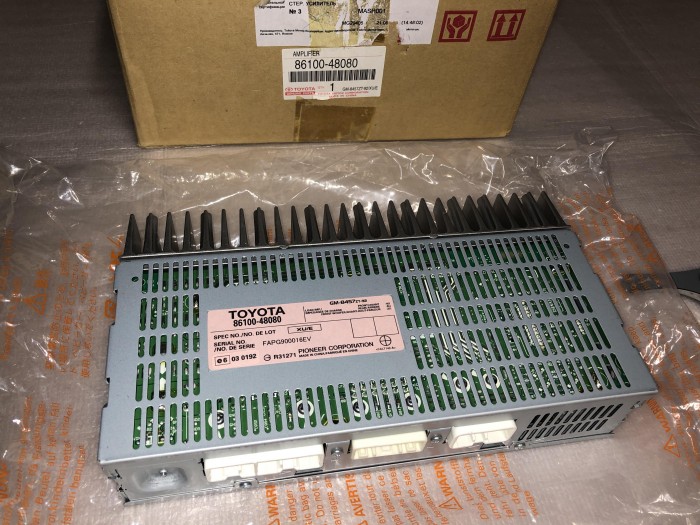 Усилитель акустической системы Lexus RX350 U30 8610048080