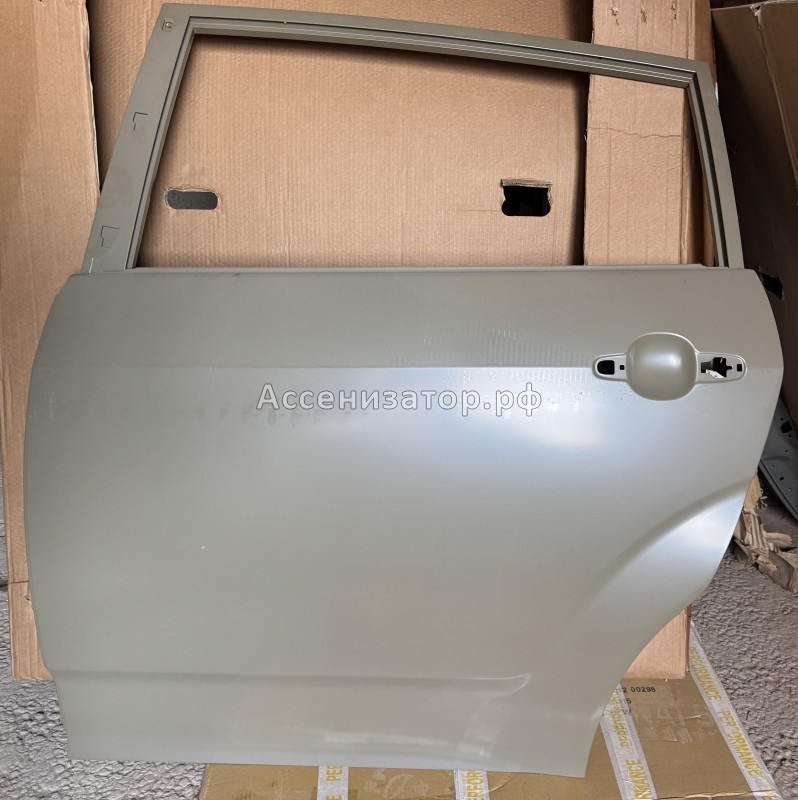 Дверь Toyota Corolla Verso 2004-2009 670040F010 задняя левая