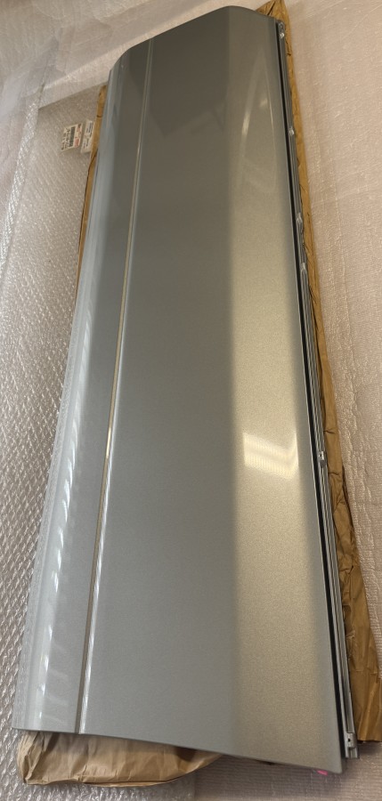 Молдинг двери передней правой Lexus GX470 7573160170B1