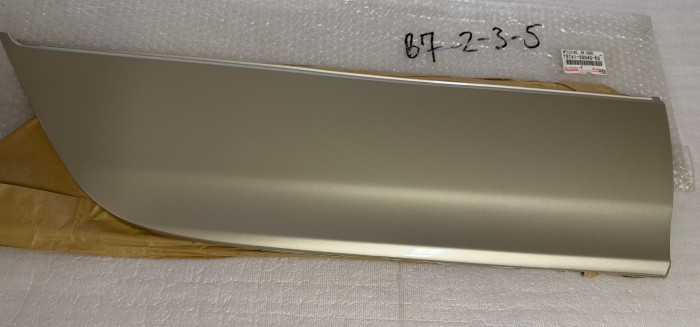 Молдинг Lexus LS430 UCF30 7574150040E0